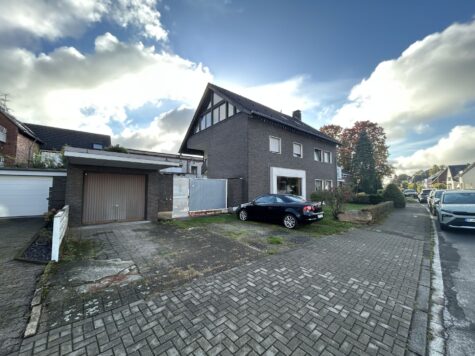 Grundstück zur Entwicklung direkt am Rhein in Grimlinghausen, 41468 Neuss, Wohngrundstück