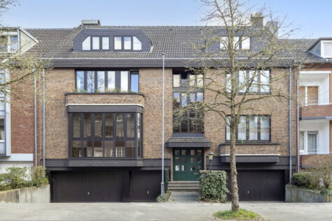 Außergewöhnliche Wohnung mit Haus-im-Haus-Charakter inkl. Büroeinheit am Neusser Stadtgarten, 41464 Neuss, Etagenwohnung