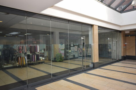 Großzügige Einzelhandelsfläche in der Zolltorpassage, 41460 Neuss, Ladenlokal