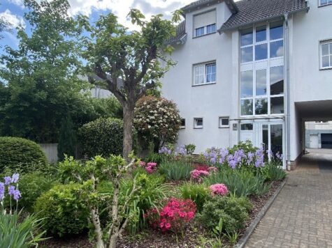 Dormagen City, moderne ETW mit guter Energiebilanz und 2 PKW Stellplätzen! Provisionsfrei!!, 41539 Dormagen, Etagenwohnung