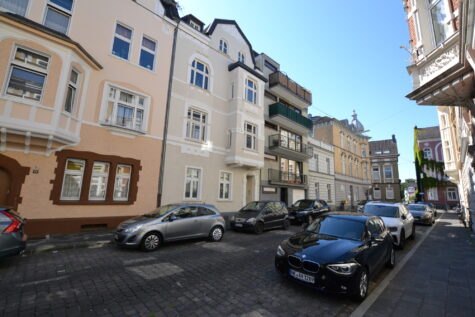 Gemütliche 2-Zimmerwohnung mit zwei Dachterrassen in der Neusser-Innenstadt, 41460 Neuss, Dachgeschosswohnung