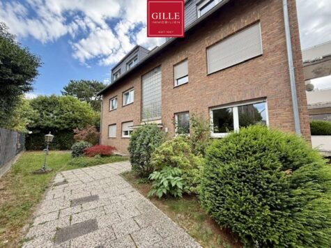 Helle und gemütliche 3-Zim. Whg. mit Balkon in begehrter Rheinlage, 41468 Neuss, Etagenwohnung