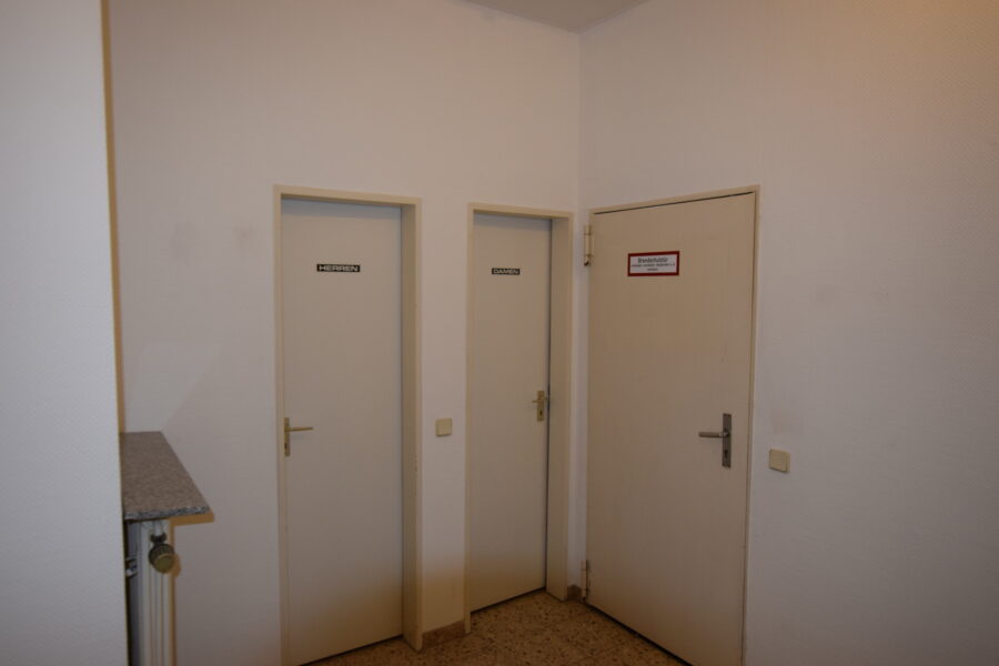 Halle mit Büro in Kaarst-Büttgen! - WCs