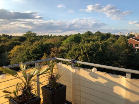 Barrierefreie, 2 Zimmerwohnung in Neuss – Meertal! Frisch renoviert, geeignet für Jung und alt!, 41464 Neuss, Dachgeschosswohnung