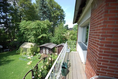 Grünblick inklusive! Renovierte 2-Zi.-Wohnung mit Balkon, 41564 Kaarst, Etagenwohnung