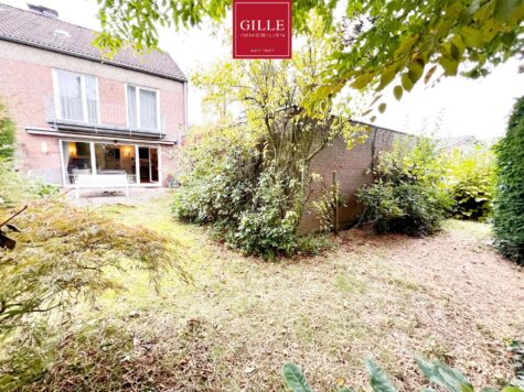 Neuss-Dreikönigenviertel: charmantes Reiheneckhaus auf großzügigem Grundstück, Garten und Garage, 41464 Neuss, Reiheneckhaus