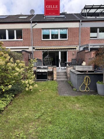 NEUER PREIS! Saniertes Reihenhaus mit neuem Dach, neuer Heizung, neuen Bädern im Stadionviertel, 41464 Neuss, Reihenmittelhaus