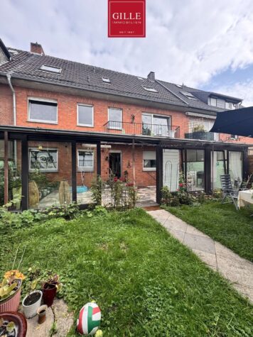 Großzügig wohnen, individuell gestalten – Ihr neues Zuhause in Neuss-Holzheim, 41472 Neuss, Zweifamilienhaus