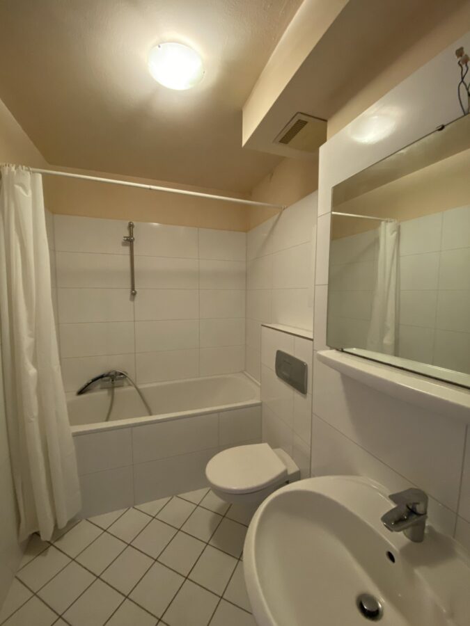 Neuss – Dreikönigenviertel, 1,5 Zimmerwohnung mit Balkon, stadtnah, sofort verfügbar! max. 1Person - Foto 4