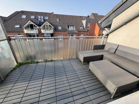 Sonnenuntergang für Sportliche! 2 Balkone inklusive, 40211 Düsseldorf, Dachgeschosswohnung