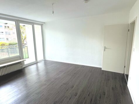 Moderne 2-Zi.-Whg. mit 2 Balkonen, 41468 Neuss, Büro/Praxis