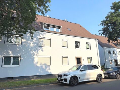 Sanierte 3-Zi.-ETW im 6-Parteienhaus / Nähe Zoo, 47809 Krefeld, Dachgeschosswohnung