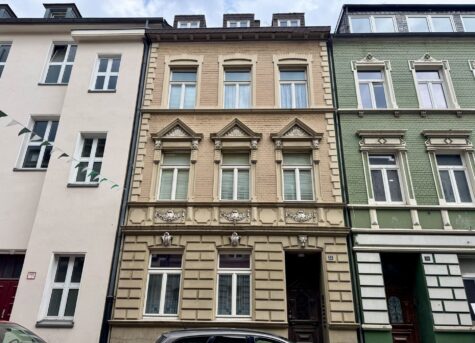 Charmante Maisonettewohnung im denkmalgeschützten Altbau, 41460 Neuss, Maisonettewohnung