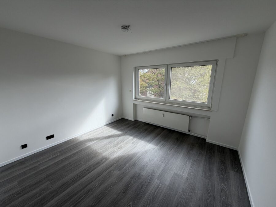 Renovierte 2-Zimmer-Wohnung mit Balkon auf der Neusser Furth - Photo 2