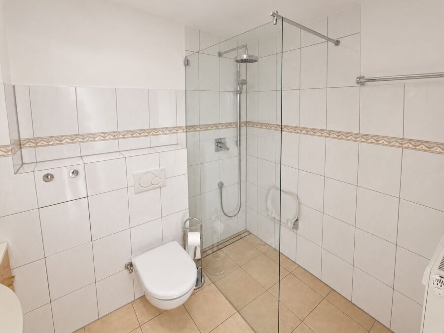 Renovierte 2-Zimmer-Wohnung mit Balkon auf der Neusser Furth - Photo 5