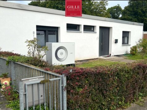 Neuss-Selikum: sanierter Bungalow mit Wärmepumpe, Photovoltaik, Garten und Garage, 41466 Neuss, Bungalow