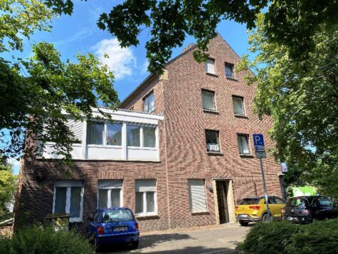 Neuss Furth – solides Mehrfamilienhaus – Potential, Herausforderung und Chance! Provisionsfrei!, 41462 Neuss, Wohn- und Geschäftshaus