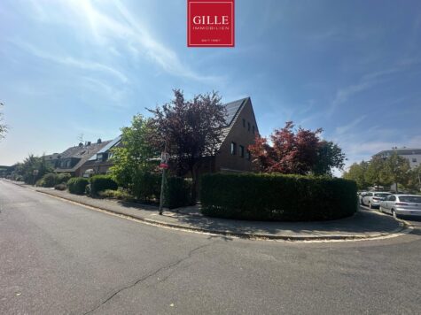 Neuss-Reuschenberg: Helle u. großzügige 3-Zim.-Whg mit Tageslichtbad, EBK u. Terrasse, 41466 Neuss, Etagenwohnung